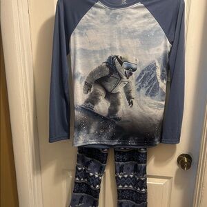 Holiday Time Blue Snowboarding Bear Pajama Set